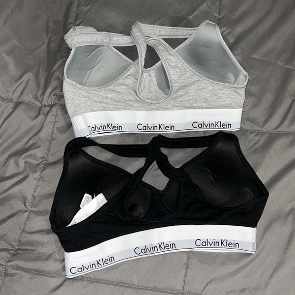 Calvin Klein t shirt bra - Picture 2 of 5